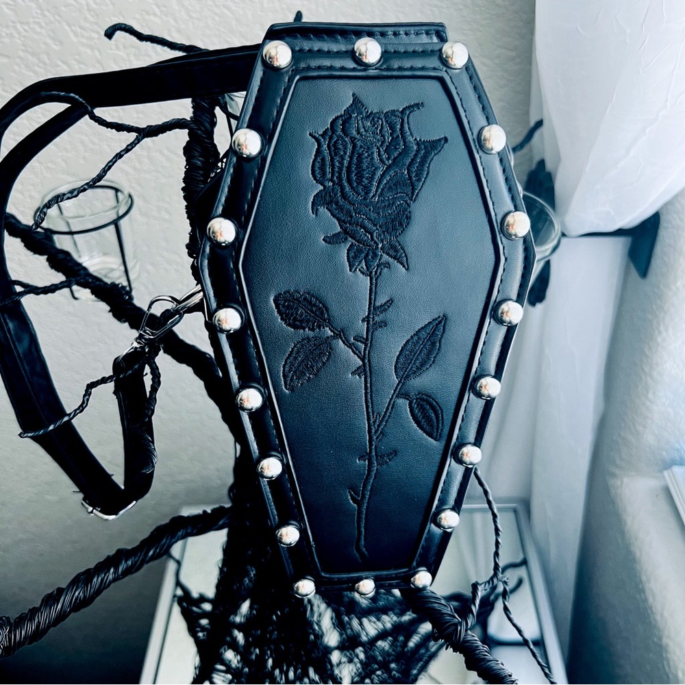 🕷️Black Halloween Gothic Coffin Crossbody Purse Embroidered Rose w Strap